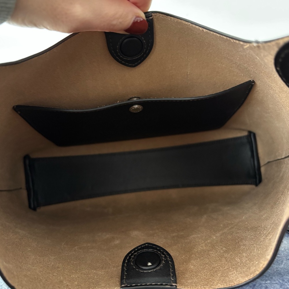 Coach Brooklyn 28 Loved Leather - Picture 13 of 15